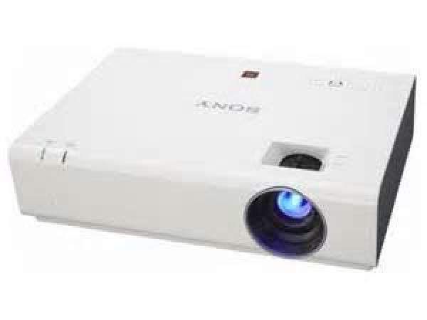 SONY 3LCD projektor VPL-EW235