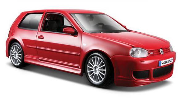 Metalni automobil 1:24 Volkswagen Golf R32